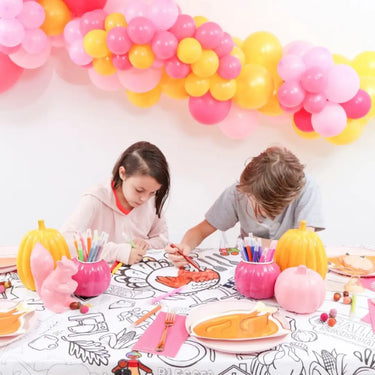 Creative Crayons Workshop - Thanksgiving Color-your-own-Table Cover